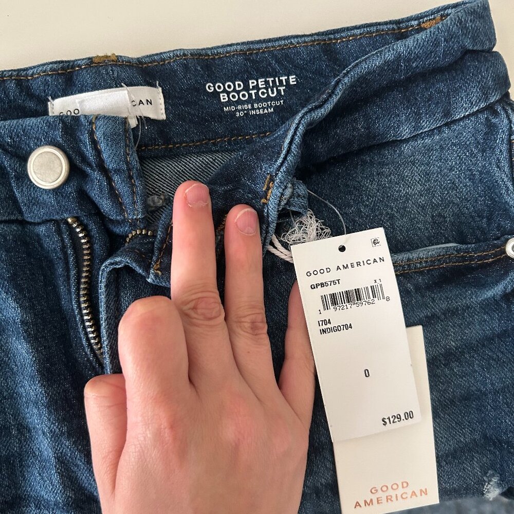 GOOD AMERICAN Size 0 NWT Good Petite Bootcut Jeans